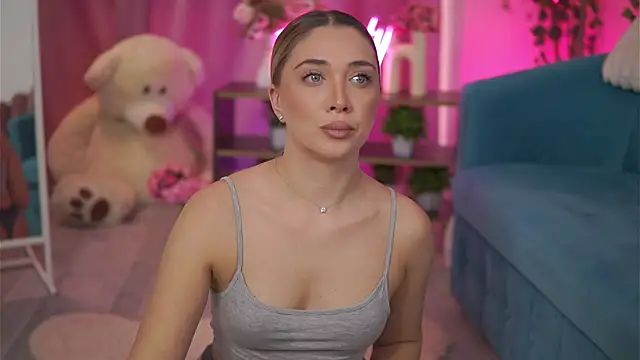 NadyaBlue's cam snapshot