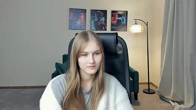 LoiseDumez's cam snapshot