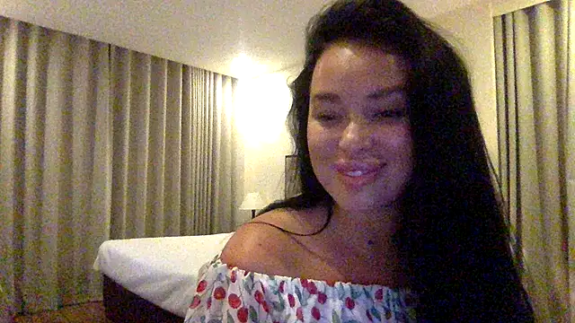 Fayronna's cam snapshot