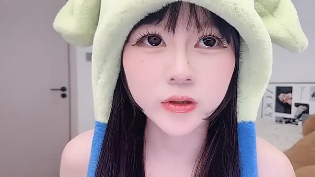 lnua-lnua's cam snapshot