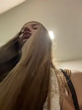 VineraSweet's cam snapshot