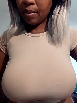 realsquirter live sex cam