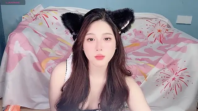 Starlets77 live sex cam