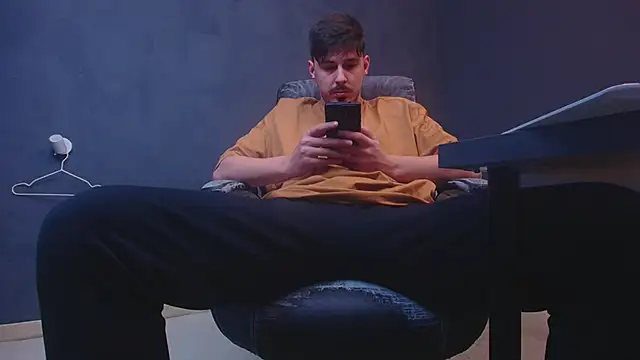 EnzoRace's cam snapshot