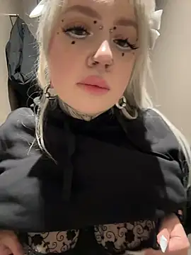 Chiibi's cam snapshot