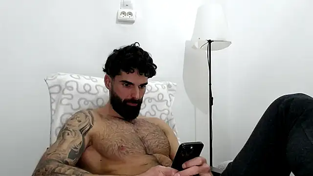 Verycutex's cam snapshot