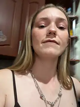 MilaMoone live sex cam