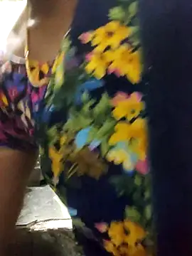 yamini1431 live sex cam