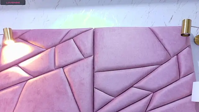 kimberlypink_'s cam snapshot