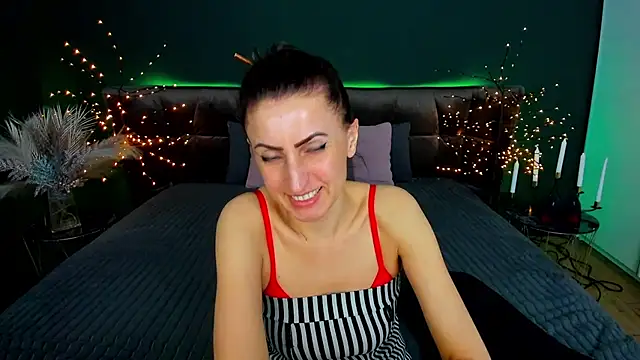 Rebecca_Diamond live sex cam