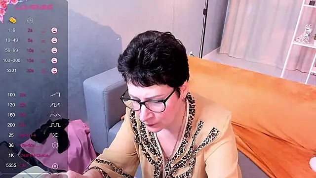 JennyMons live sex cam