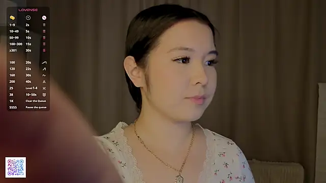 CarmanHenning live sex cam