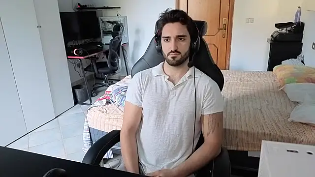 Al3xox02 live sex cam