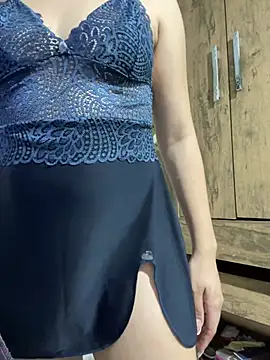 indracatfun live sex cam