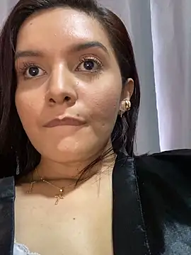 Melanyprada live sex cam