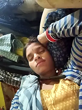 Punam_jindal's cam snapshot