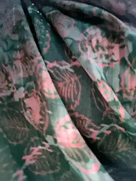 Queen_chayna's cam snapshot