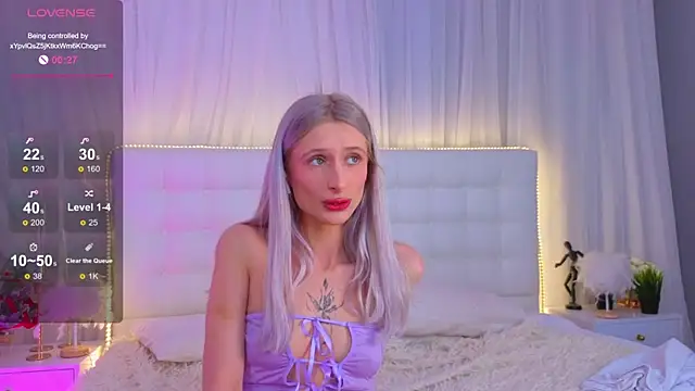 Monica_Leen's cam snapshot