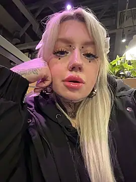 Chiibi's cam snapshot