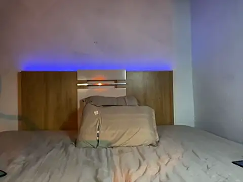 DavidLondo live sex cam