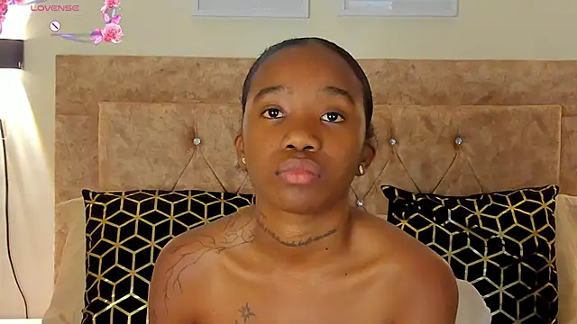 Rihana_hot01 live sex cam