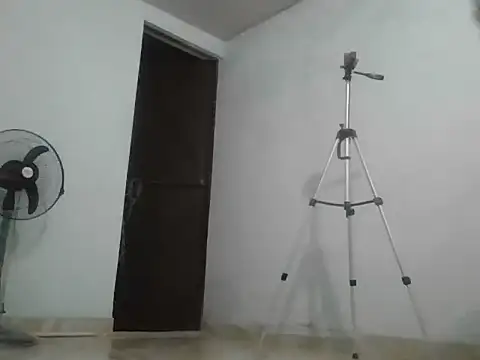 priya8300 live sex cam