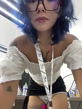 Namii_cute live sex cam