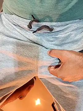 Gallo001 live sex cam