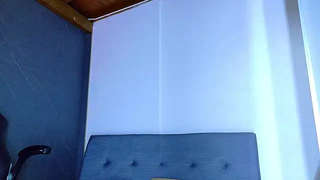 ALANNFERRER live sex cam