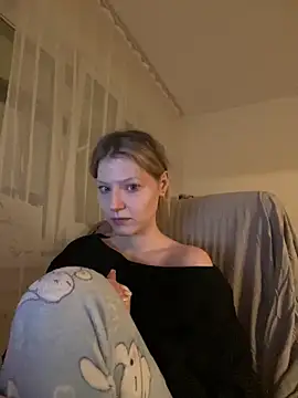 MaryHiggins's cam snapshot