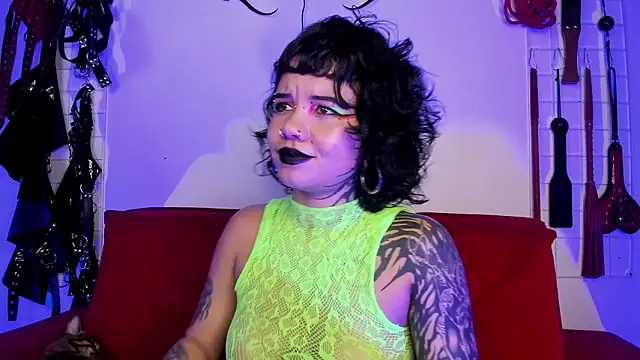 irregular_fetish_'s cam snapshot