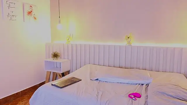 Aida_moreno live sex cam