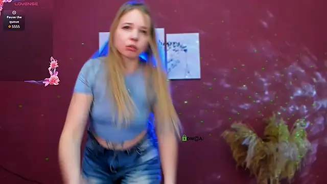 teya_starling's cam snapshot