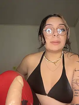 NatyOlson's cam snapshot