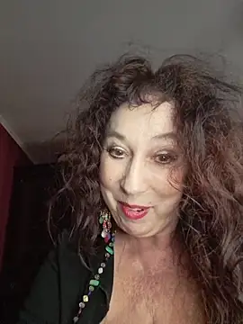 GypsyEsmeralda live sex cam