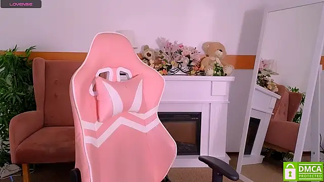 Elma_Lily's cam snapshot