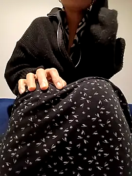 Melekyaraksever2545's cam snapshot