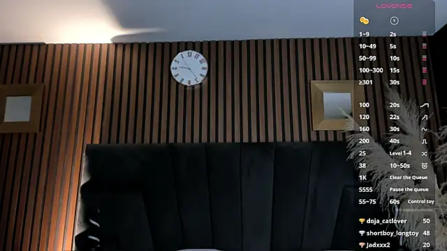 ThaliaBrookss_'s cam snapshot