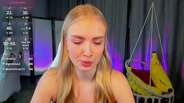 TessaGrays live sex cam