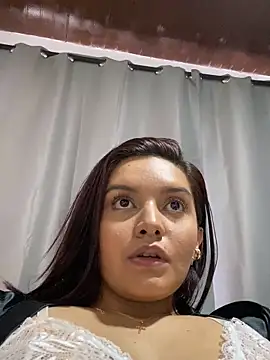 Melanyprada live sex cam