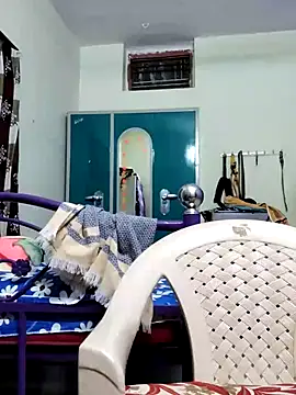 yamini1431 live sex cam