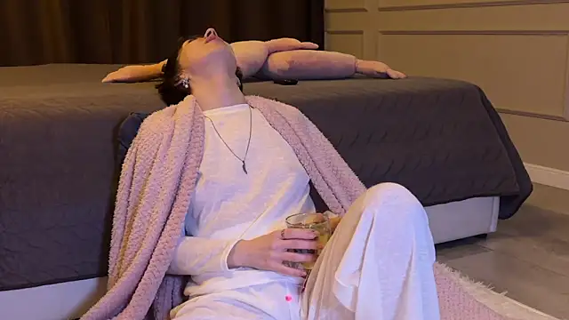 daniellia_'s cam snapshot