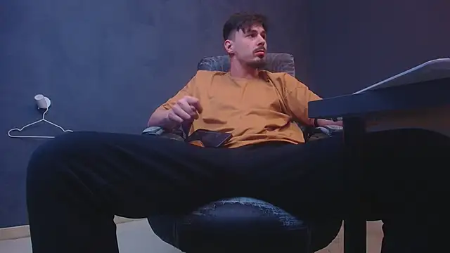 EnzoRace's cam snapshot