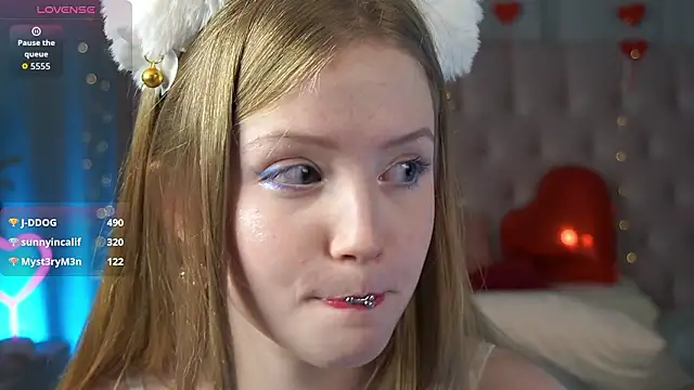 LilianHoward's cam snapshot