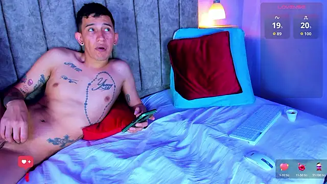 Bria_James's cam snapshot