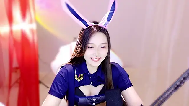 luna-168's cam snapshot