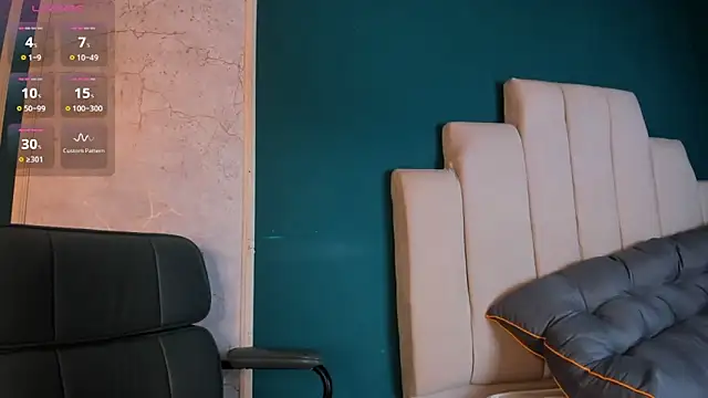 Adrienne__'s cam snapshot