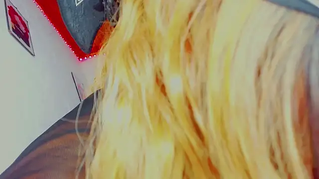 Master_Kenndal69 live sex cam