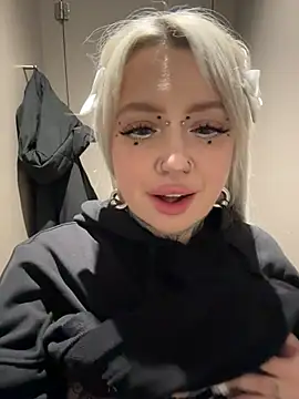 Chiibi's cam snapshot