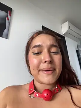 Emily_Harpeer's cam snapshot